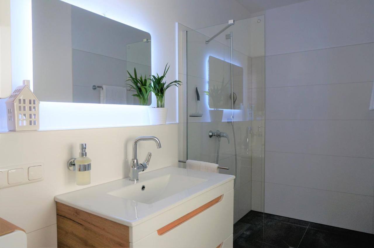 Mein Apartment, Stars Mit Balkon Und Klima Fuer Bis Zu 4 Personen Frankenthal  Zewnętrze zdjęcie