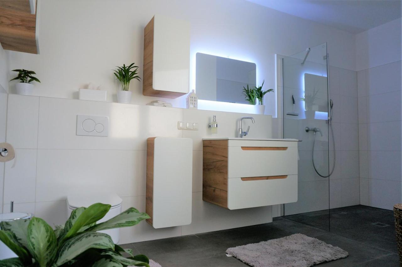 Mein Apartment, Stars Mit Balkon Und Klima Fuer Bis Zu 4 Personen Frankenthal  Zewnętrze zdjęcie