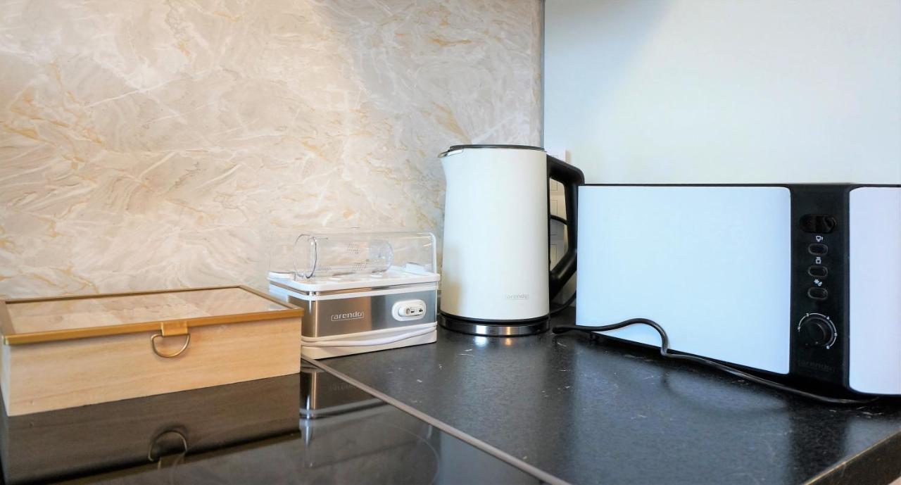 Mein Apartment, Stars Mit Balkon Und Klima Fuer Bis Zu 4 Personen Frankenthal  Zewnętrze zdjęcie