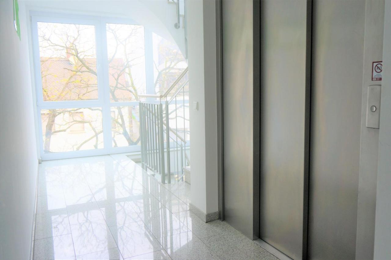 Mein Apartment, Stars Mit Balkon Und Klima Fuer Bis Zu 4 Personen Frankenthal  Zewnętrze zdjęcie