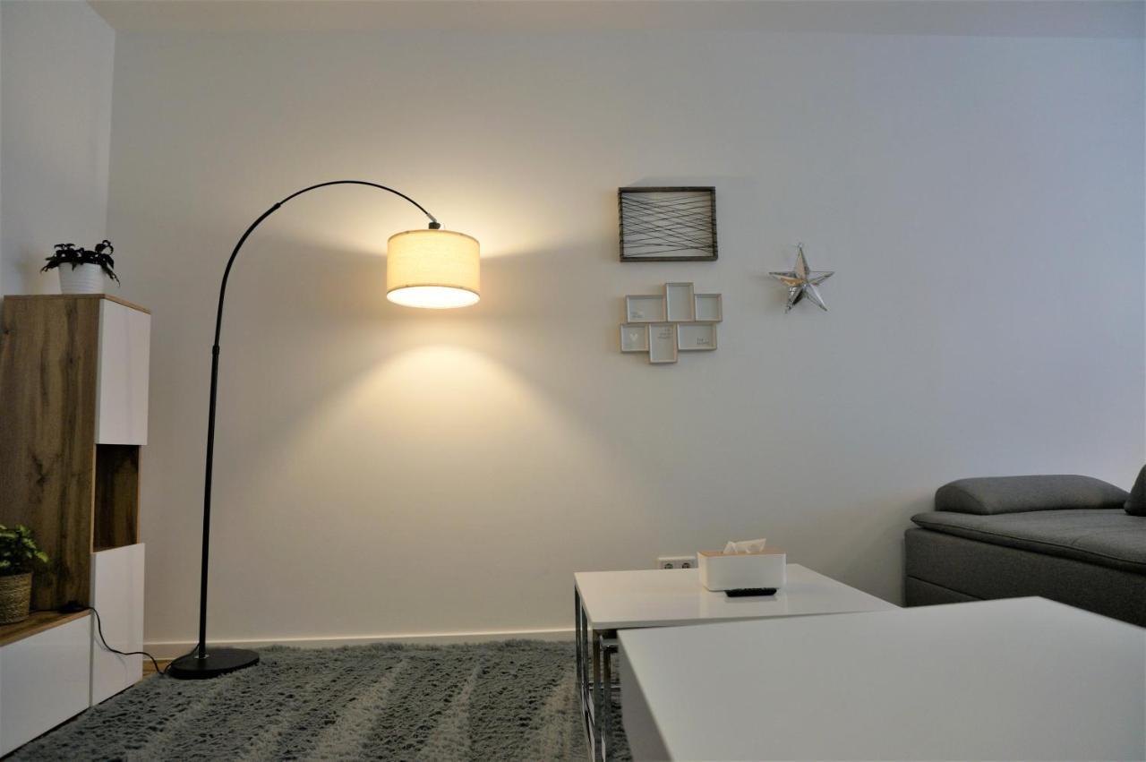 Mein Apartment, Stars Mit Balkon Und Klima Fuer Bis Zu 4 Personen Frankenthal  Zewnętrze zdjęcie