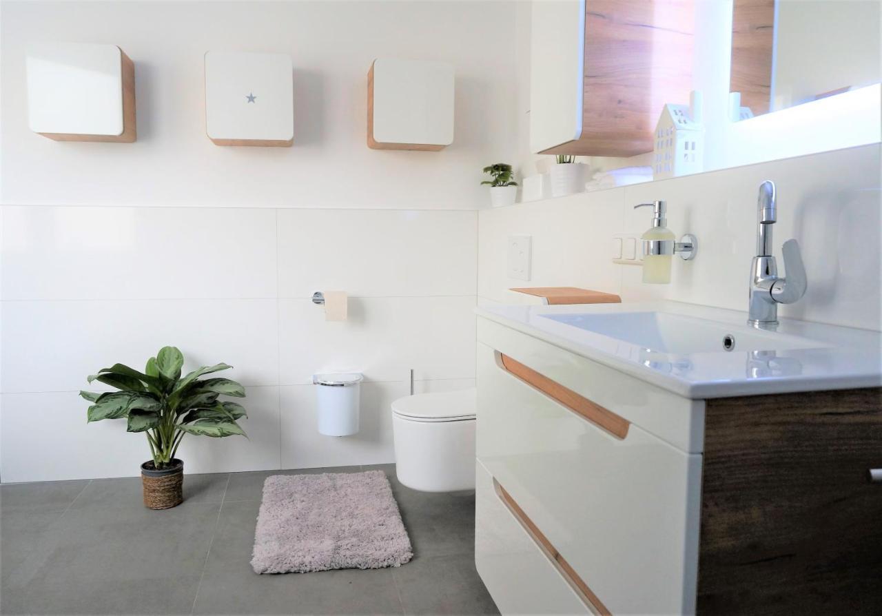 Mein Apartment, Stars Mit Balkon Und Klima Fuer Bis Zu 4 Personen Frankenthal  Zewnętrze zdjęcie